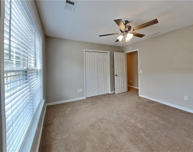 715 Welford Road - Photo Thumbnail 20