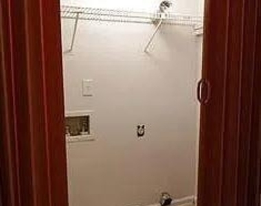 5504 Estates Court - Photo Thumbnail 7