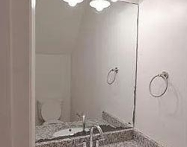 5504 Estates Court - Photo Thumbnail 3