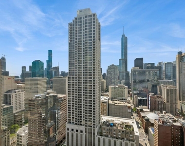 30 E Huron Street - Photo Thumbnail 14