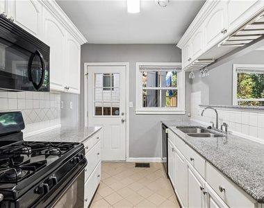 2270 1st Avenue Ne - Photo Thumbnail 8