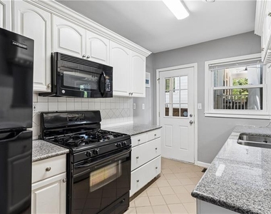 2270 1st Avenue Ne - Photo Thumbnail 7