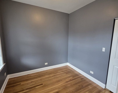 4926 W Rice Street - Photo Thumbnail 2