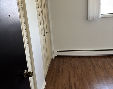 200 Madison Street - Photo Thumbnail 6