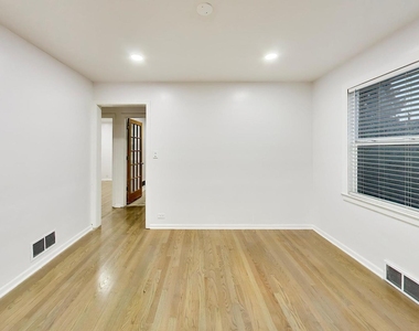 5142 Jarlath Avenue - Photo Thumbnail 6