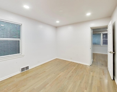 5142 Jarlath Avenue - Photo Thumbnail 17