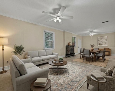 2132 Dunwoody Glen - Photo Thumbnail 2