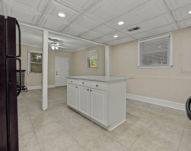 2132 Dunwoody Glen - Photo Thumbnail 5