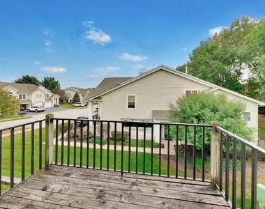 939 Charlela Lane - Photo Thumbnail 23