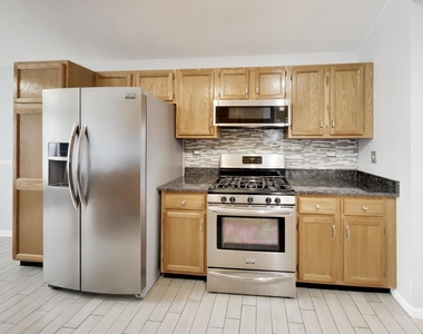 939 Charlela Lane - Photo Thumbnail 6