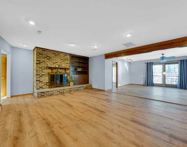 2226 Shannondale Road - Photo Thumbnail 2