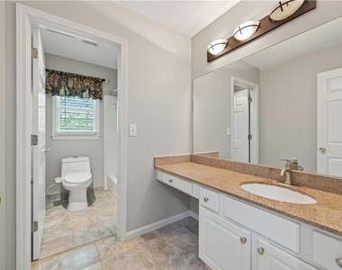 3760 Peachbluff Court - Photo Thumbnail 15