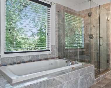 3760 Peachbluff Court - Photo Thumbnail 11
