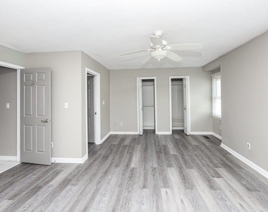 5031 Bell Drive Se - Photo Thumbnail 12