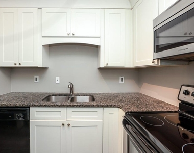 5031 Bell Drive Se - Photo Thumbnail 8