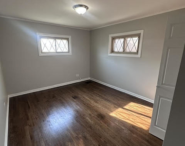 6848 S Keeler Avenue - Photo Thumbnail 6