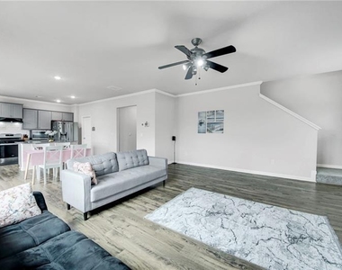 4770 Burningbush Way - Photo Thumbnail 4