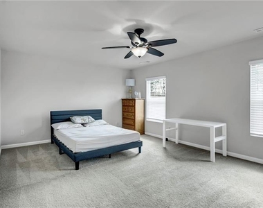 4770 Burningbush Way - Photo Thumbnail 17