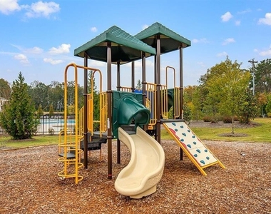 4770 Burningbush Way - Photo Thumbnail 49