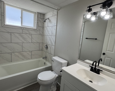 3240 Heatherton Drive - Photo Thumbnail 8