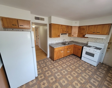 6440 N Richmond Street - Photo Thumbnail 8