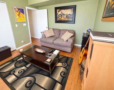 1021 E 46th Street - Photo Thumbnail 14