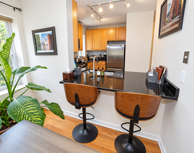1021 E 46th Street - Photo Thumbnail 4