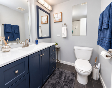 1021 E 46th Street - Photo Thumbnail 17