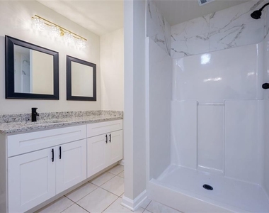 1040 Hubbard Street Sw - Photo Thumbnail 26