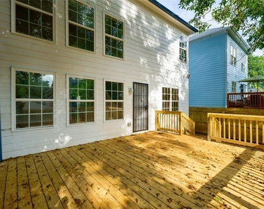 1040 Hubbard Street Sw - Photo Thumbnail 41