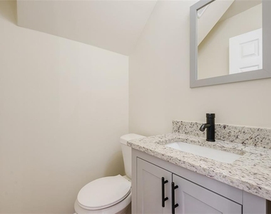 1040 Hubbard Street Sw - Photo Thumbnail 19