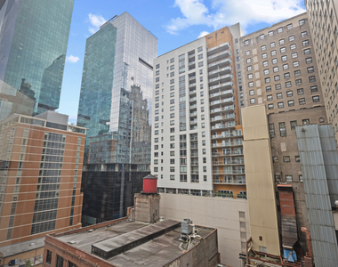 535 N Michigan Avenue - Photo Thumbnail 18