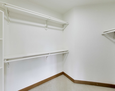 1400 Kurtis Lane - Photo Thumbnail 30
