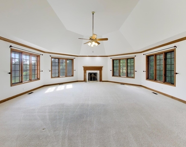 1400 Kurtis Lane - Photo Thumbnail 23