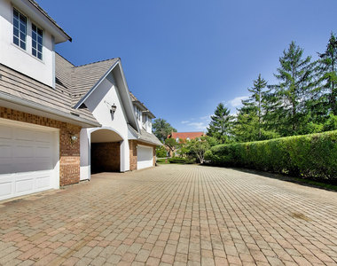 1400 Kurtis Lane - Photo Thumbnail 4