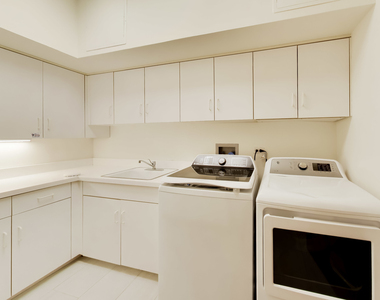 1400 Kurtis Lane - Photo Thumbnail 21