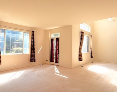 7 Blue Stem Court - Photo Thumbnail 3