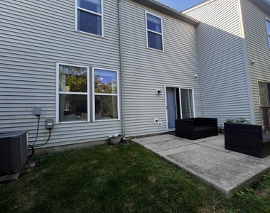 485 Metropolitan Street - Photo Thumbnail 19