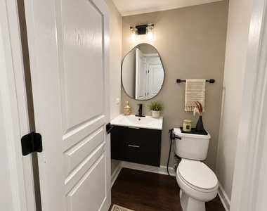 485 Metropolitan Street - Photo Thumbnail 10