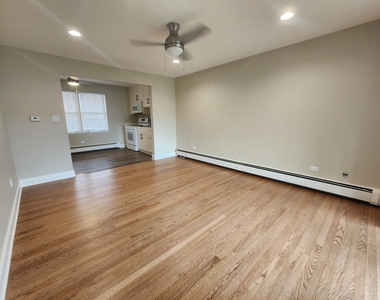6024 W Irving Park Road - Photo Thumbnail 5
