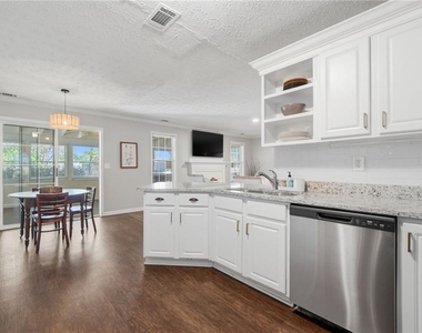 1810 Westwind Drive - Photo Thumbnail 7