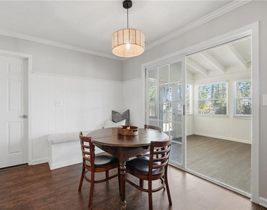 1810 Westwind Drive - Photo Thumbnail 12