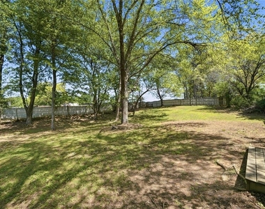1810 Westwind Drive - Photo Thumbnail 30