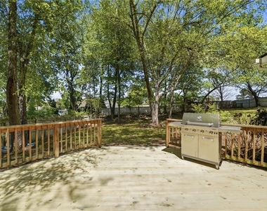 1810 Westwind Drive - Photo Thumbnail 28