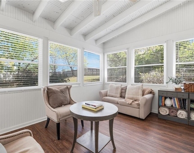 1810 Westwind Drive - Photo Thumbnail 13