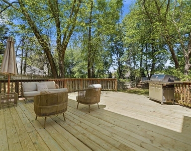 1810 Westwind Drive - Photo Thumbnail 29