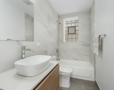 1347 W Estes Avenue - Photo Thumbnail 10