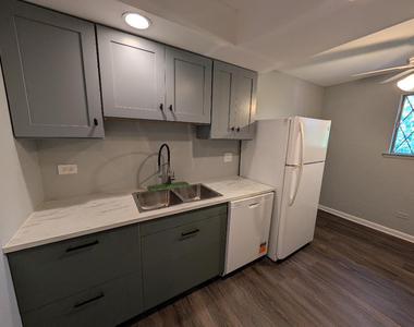 13628 Royal Court - Photo Thumbnail 4