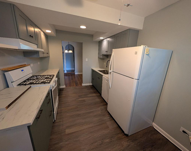 13628 Royal Court - Photo Thumbnail 2