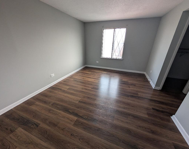 13628 Royal Court - Photo Thumbnail 12